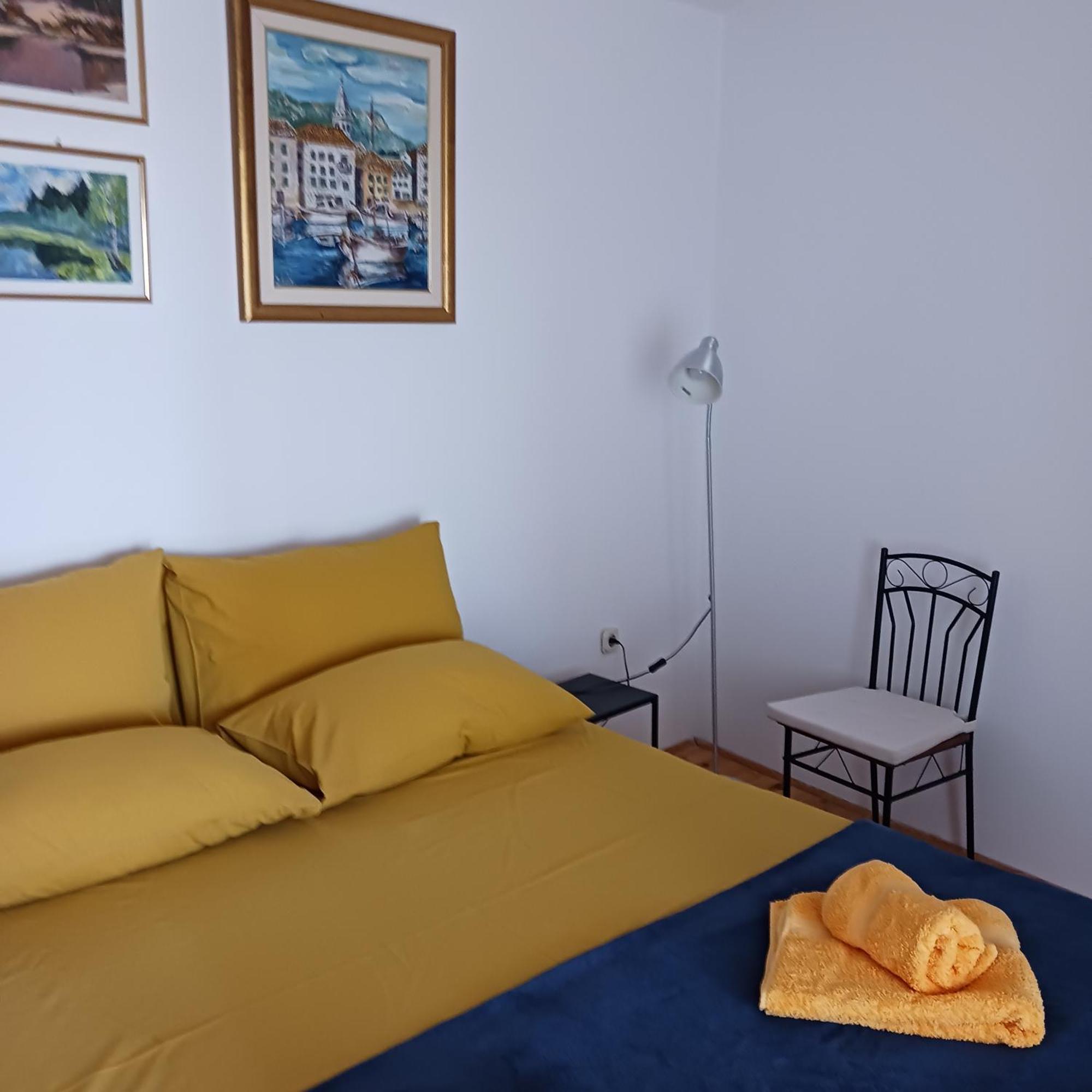 Apartments Elena & Damir Βις Εξωτερικό φωτογραφία