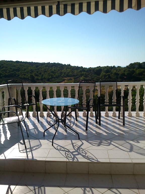 Apartments Elena & Damir Βις Εξωτερικό φωτογραφία